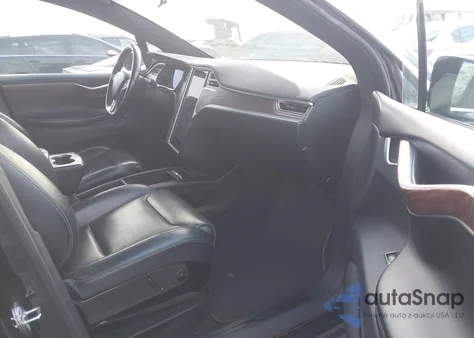 2016 Tesla Model X 75D/P100D/P90D z USA, uszkodzony, nr VIN 5YJXCBE46GFS00518